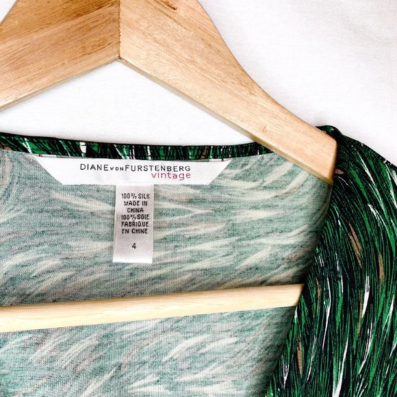 DVF 100% Silk Julian Mini Dress - Picture 5 of 8